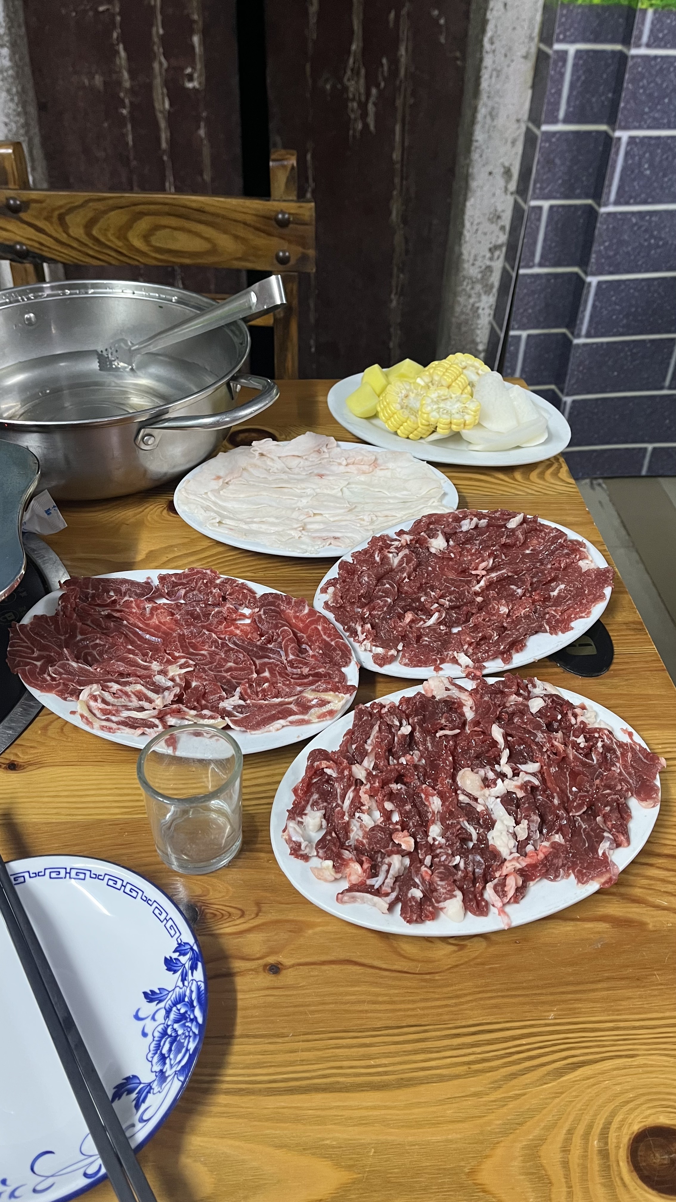 阿猴：三盘牛肉